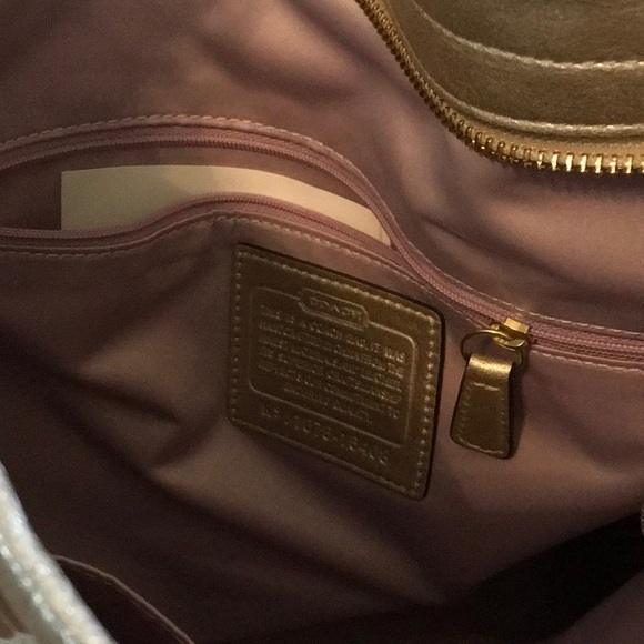 Coach Gold/Khaki Shoulder Bag - Picture 4 of 6